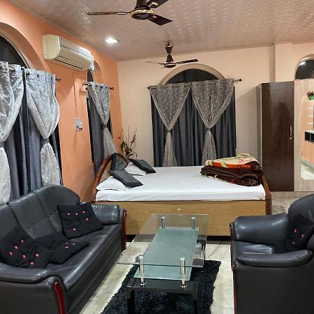 Hotel Swarg Muzaffarpur Buitenkant foto